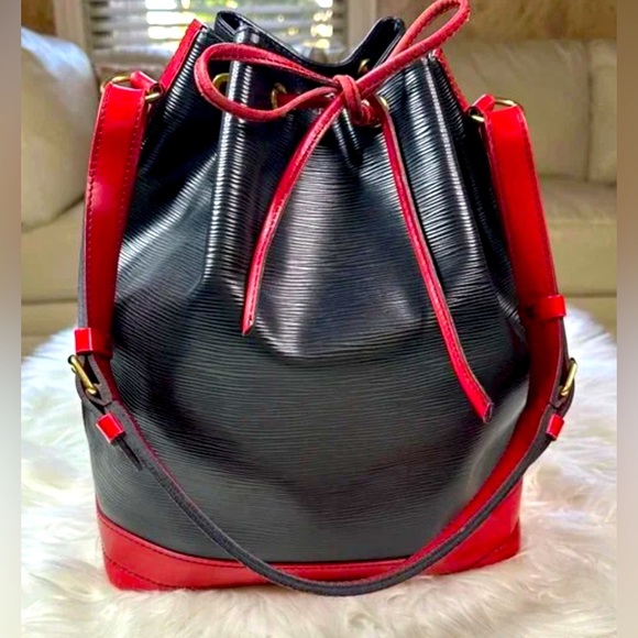 Louis Vuitton Large Epi Noe GM Leather Shoulder Bag - Picture 1 of 12